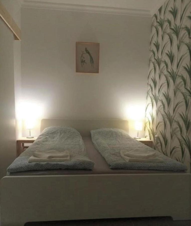 Erdei Apartment *